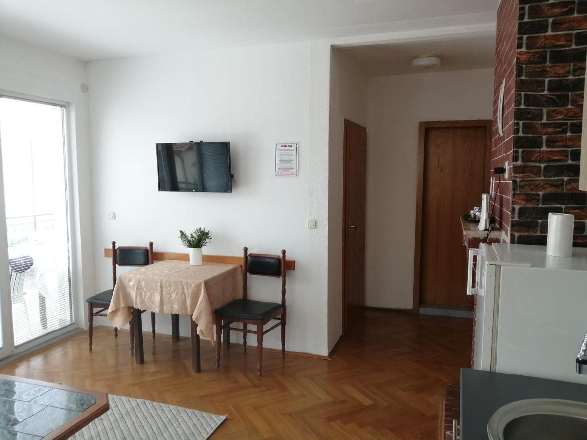 Vila Visni Lagadin Esterno foto