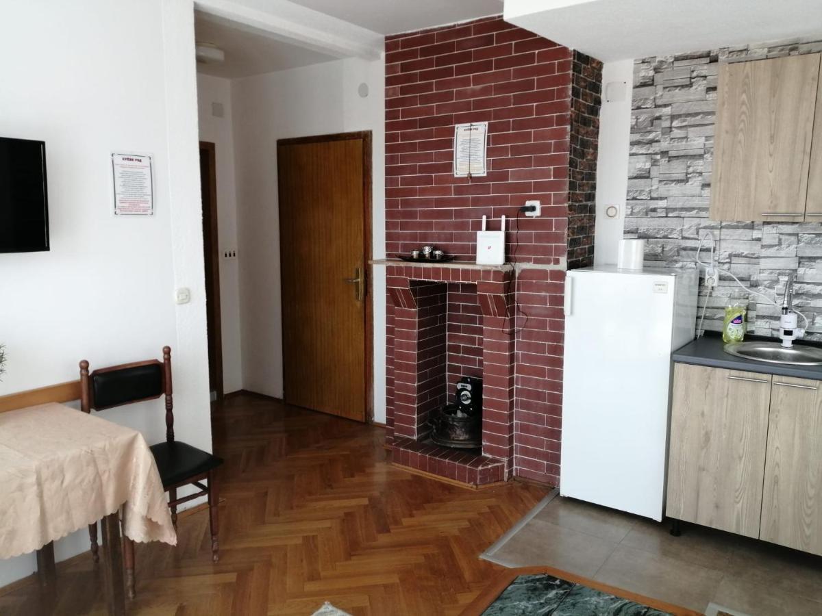 Vila Visni Lagadin Esterno foto